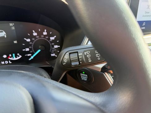Used 2020 Ford Escape SE FWD image 27