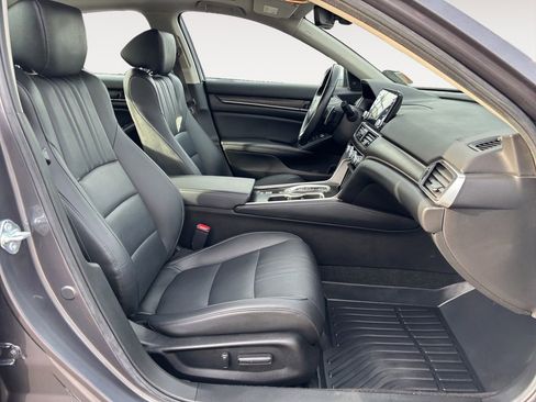 Used 2021 Honda Accord EX-L image 10