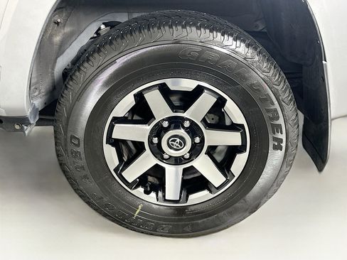 Used 2021 Toyota 4Runner SR5 image 11