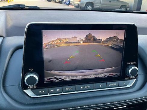 Certified 2023 Nissan Rogue SV image 26