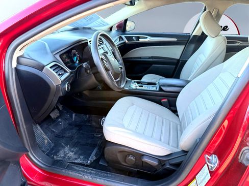 Used 2020 Ford Fusion S image 9