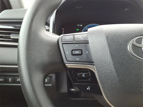 Certified 2025 Toyota Camry LE image 15