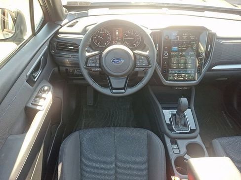 Used 2025 Subaru Forester Premium AWD/4WD image 13