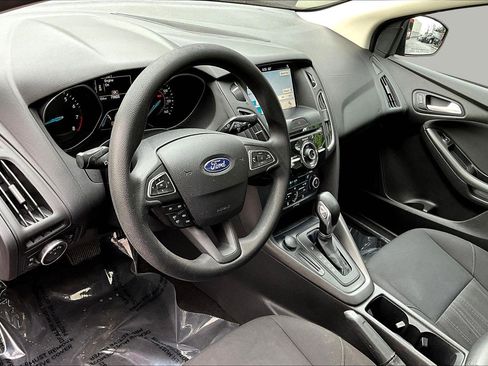 Used 2018 Ford Focus SEL FWD image 18