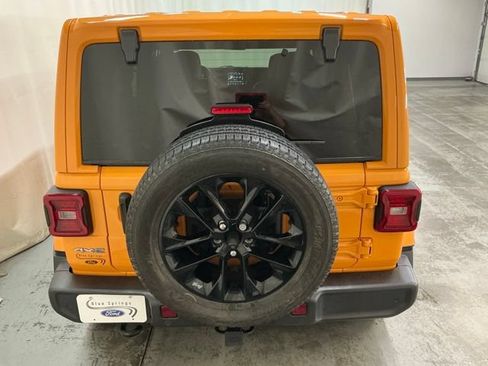 Used 2021 Jeep Wrangler Unlimited Sahara w/ Cold Weather Group AWD/4WD image 5