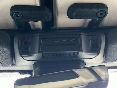 Used 2024 Jeep Wrangler Unlimited Rubicon image 43