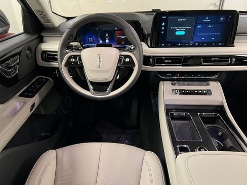 New 2025 Lincoln Aviator Reserve image 8