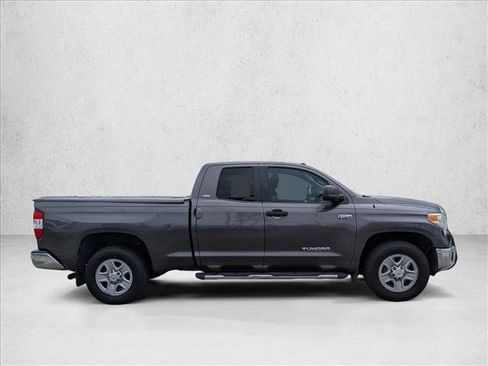 Used 2015 Toyota Tundra SR5 w/ SR5 Upgrade Package image 3