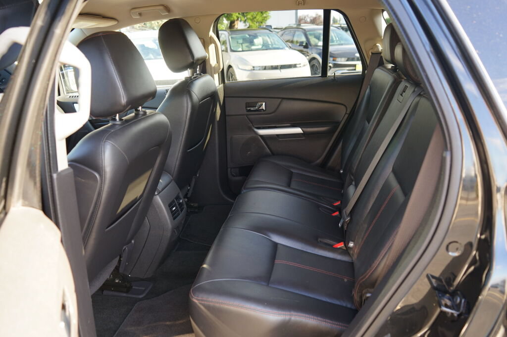 Used 2013 Ford Edge Limited AWD/4WD image 18