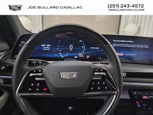 New 2026 Cadillac Vistiq Luxury w/ LPO, Floor Liner Package image 30