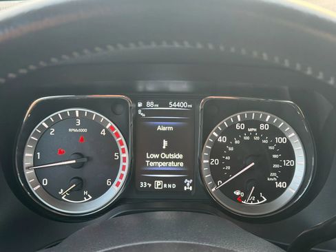 Used 2018 Nissan Titan PRO-4X w/ Pro-4x Utility Package AWD/4WD image 17