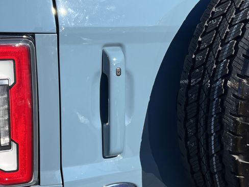 Used 2023 Ford Bronco Outer Banks image 29