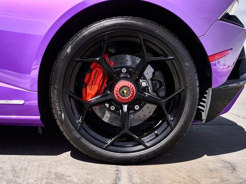 Used 2024 Lamborghini Huracan EVO image 26