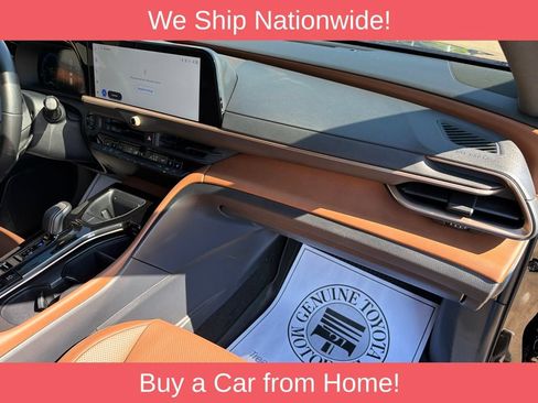 Used 2025 Toyota Crown Signia AWD/4WD image 28