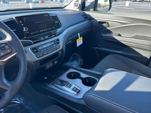 New 2026 Honda Ridgeline Sport image 11