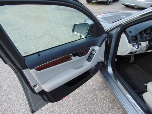 Used 2011 Mercedes-Benz C 300 Sedan image 11