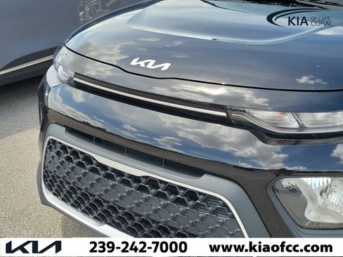 Certified 2022 Kia Soul LX image 5