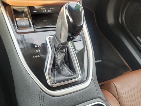 Certified 2022 Subaru Outback Touring image 14