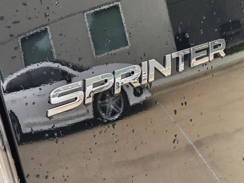 New 2025 Mercedes-Benz Sprinter 2500 image 18