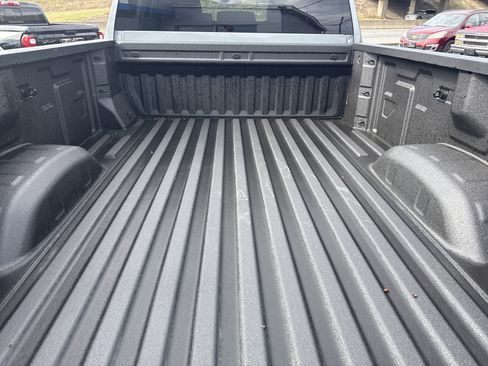 New 2026 GMC Sierra 2500 Pro w/ Convenience Package image 5