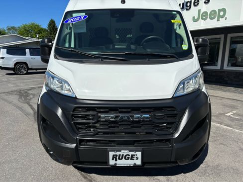 Used 2023 RAM ProMaster 2500 FWD image 2