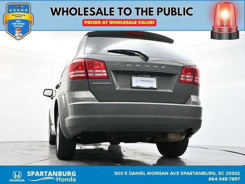 Used 2019 Dodge Journey SE image 40