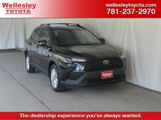 Certified 2022 Toyota Corolla Cross LE image 1