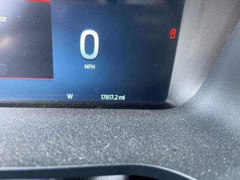 Used 2024 Ford F150 Lightning XLT image 17