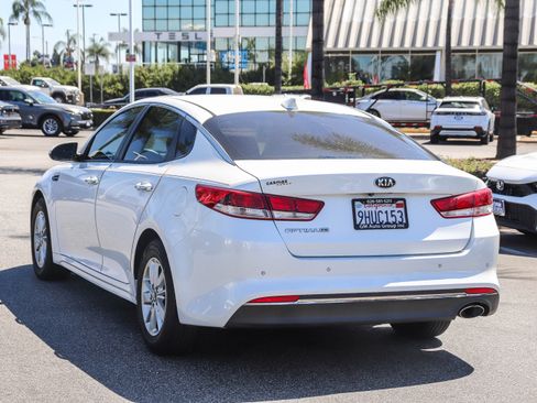 Used 2018 Kia Optima LX FWD image 13