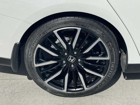 Used 2024 Honda Accord Touring image 30