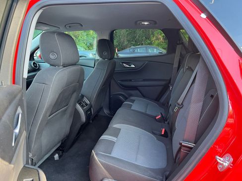 Used 2025 Chevrolet Blazer LT FWD image 27