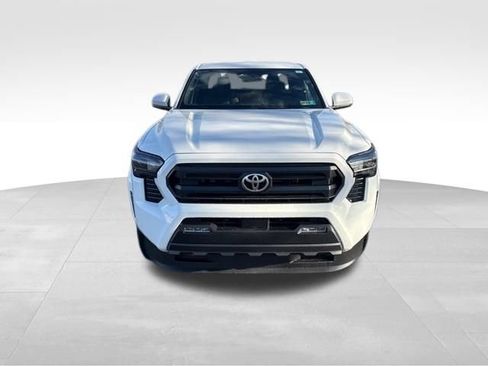 New 2025 Toyota Tacoma SR5 image 9