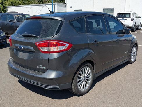 Used 2018 Ford C-MAX SE w/ Cold Weather Package FWD image 3