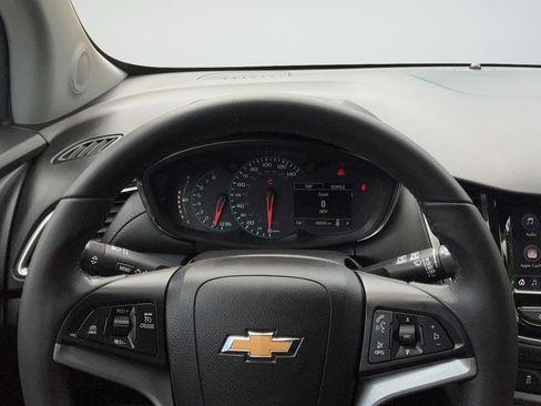 Certified 2022 Chevrolet Trax LT w/ LT Convenience Package FWD image 14