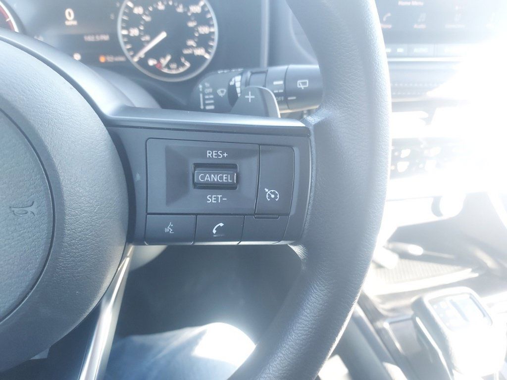 Used 2021 Nissan Rogue S AWD/4WD image 18