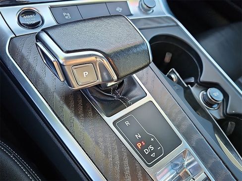 Used 2023 Audi A6 2.0T Premium image 16
