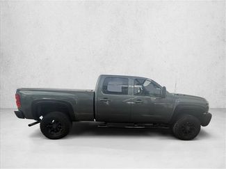 Used 2008 Chevrolet Silverado 2500 LTZ w/ Safety Package AWD/4WD video 4