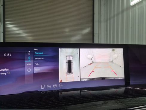 Certified 2025 Cadillac Escalade IQ Luxury 1 w/ Smart Trailering package image 27