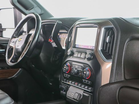 Used 2023 Chevrolet Silverado 2500 High Country w/ Z71 Off-Road Package image 29