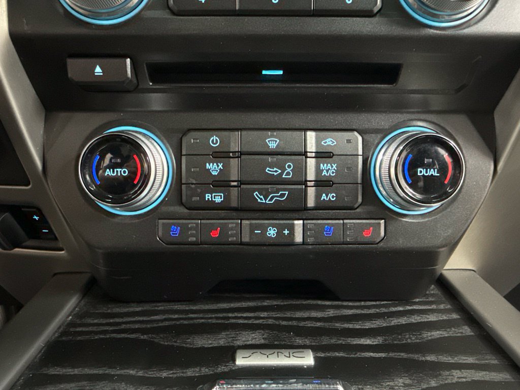 Used 2018 Ford F150 Platinum w/ Equipment Group 701A Luxury AWD/4WD image 29