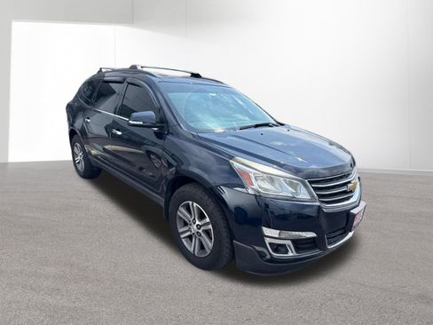 Used 2015 Chevrolet Traverse LT AWD/4WD image 2