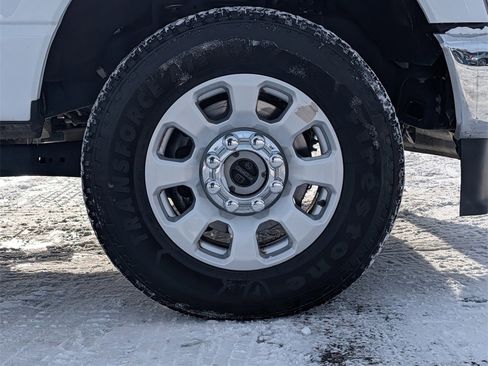 Used 2024 Ford F250 XLT image 9