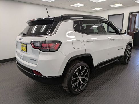 Used 2024 Jeep Compass Limited w/ Elite Group image 4