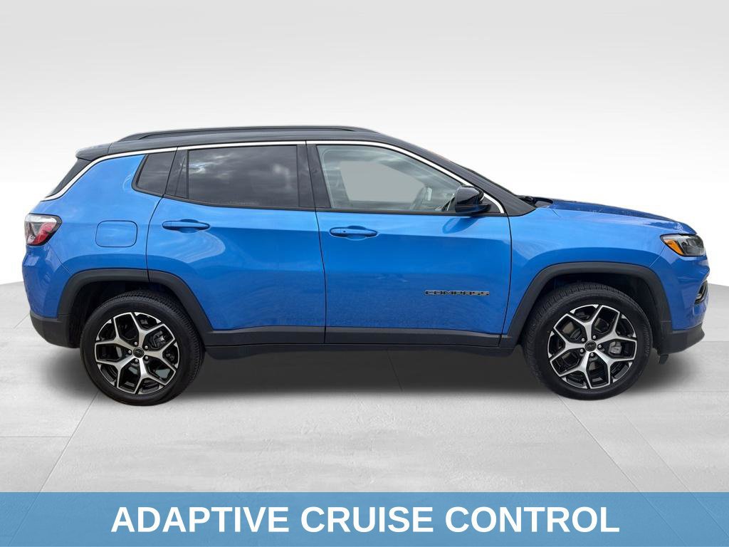 Used 2025 Jeep Compass Limited AWD/4WD image 18