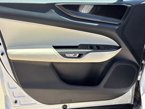 Used 2024 Lexus NX 250 FWD image 17