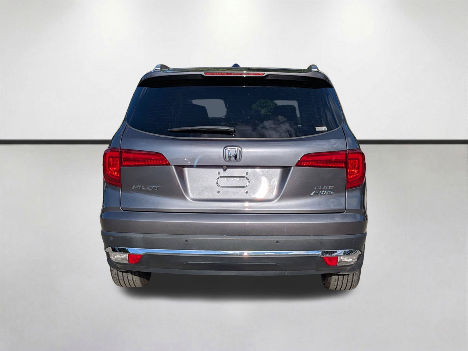 Used 2016 Honda Pilot Elite image 5