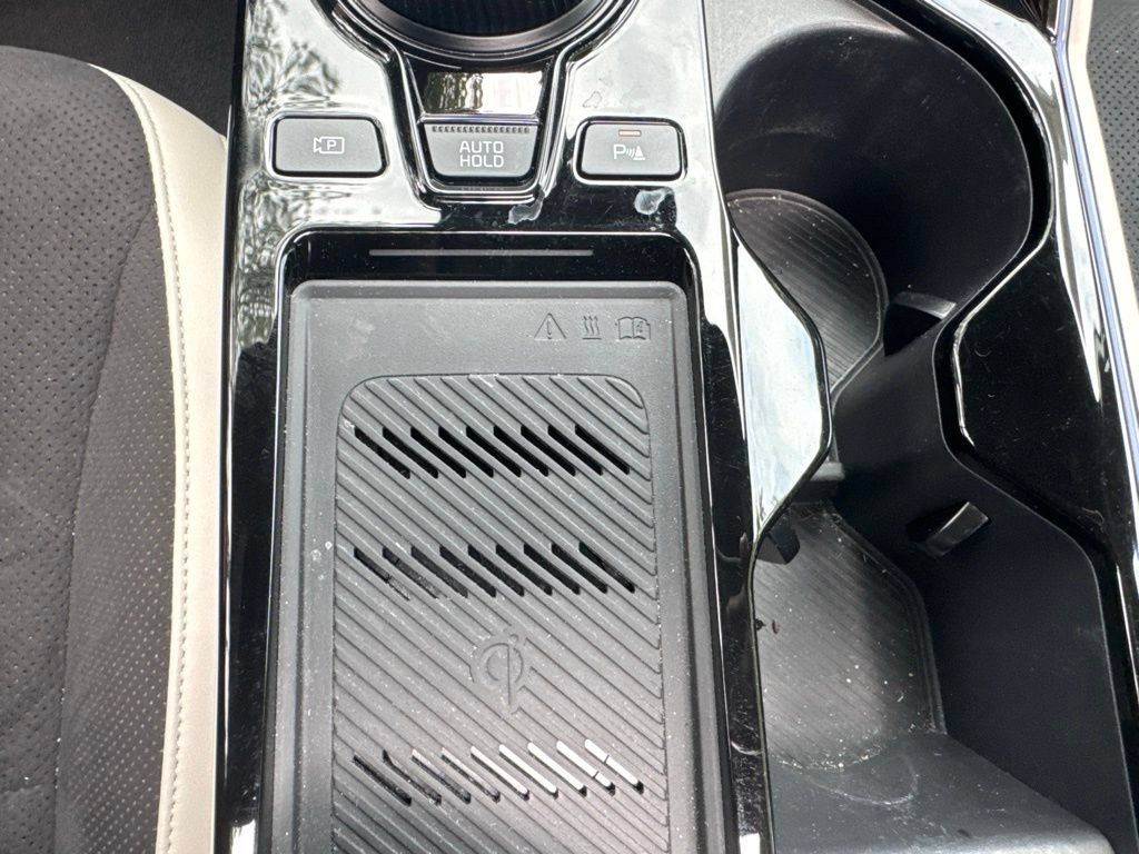 Used 2024 Kia EV6 GT-Line AWD/4WD image 16