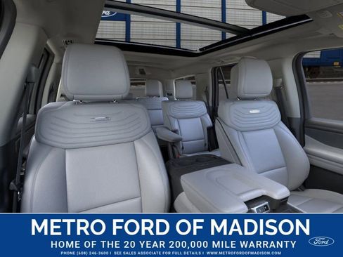 New 2026 Ford Expedition Platinum image 11