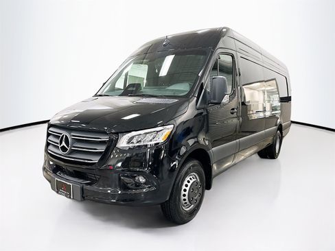 New 2026 Mercedes-Benz Sprinter 3500 image 3