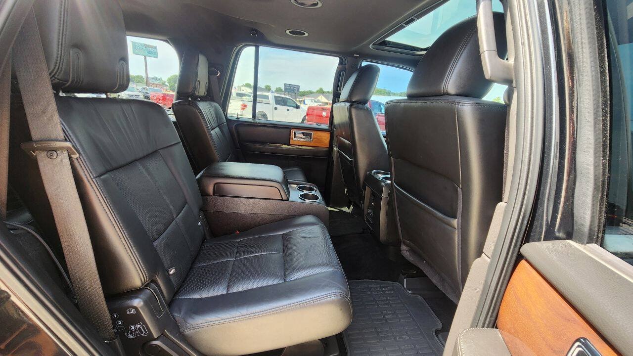 Used 2013 Lincoln Navigator 4WD image 20